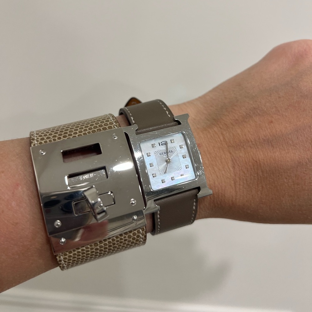 Hermes’ H watch etoupe strap for the 25mm size. Current retail is $500+ - Picture 5 of 10